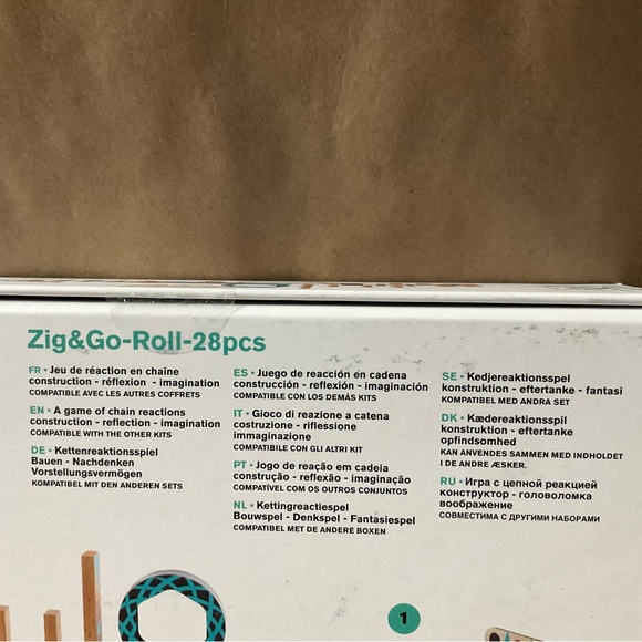 New! Djeco Zig & Go Roll Action Chain Reaction Wood Construction Set - Picture 6 of 10